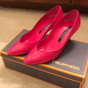 Donatello Healed Shoe in HOT PINK